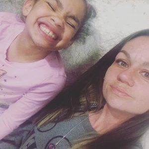 Meet your Posher, Lorraine